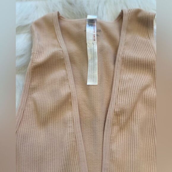 Out From Under Deep V Crop Tank (S) - Picture 7 of 7